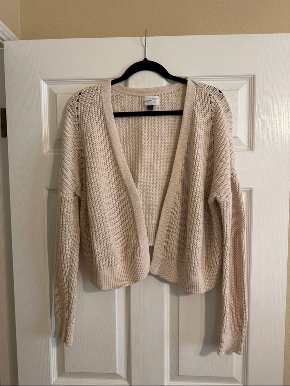 Universal Thread Cream Knit Open Cropped Cardigan - Picture 1 of 7